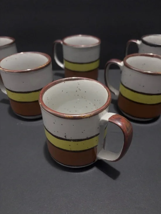 Vintage Hearthside Buffet Ware No. 555 Coffee Mugs — Set of 6 Made in Japan - Picture 4 of 4